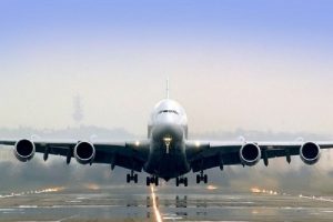 فرود اضطراری پرواز بندرعباس در شیراز به علت وخامت حال یک مسافر