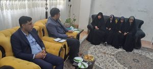 دیدار مسئول سازمان بسیج رسانه هرمزگان با خانواده سومین شهید مدافع حرم استان