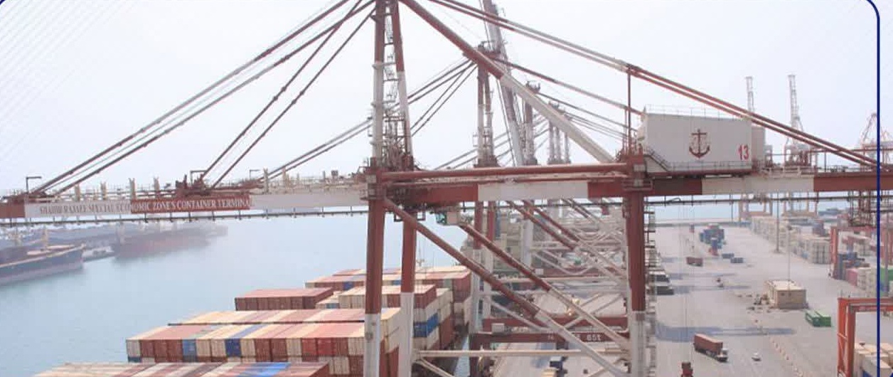 فیلم| پایانه کانتینری بندرشهید رجایی